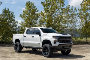 Chevrolet Silverado 1500 Suspension Lift Kit - Rough Country - 6 Inch - '19-'24